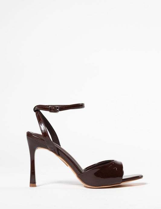 Zapatillas Aurelia café 1070